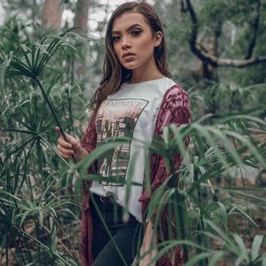 Meet your Posher, Celeste